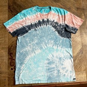 Men’s Volcom tie dye t-shirt